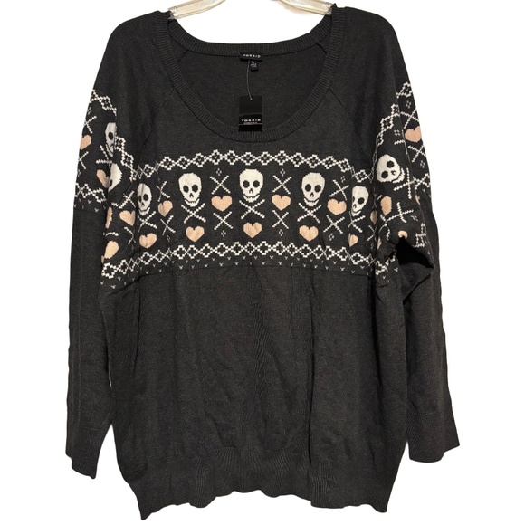 torrid Sweaters - Women’s Torrid Fair Isle Skull and Hearts Sweater in Grey Sz 5 NWT